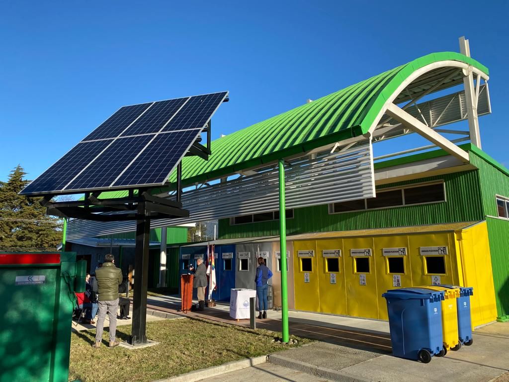 Inauguran primer punto limpio en Pucón: contará con espacios de educación ambiental Inauguran primer punto limpio en Pucón: contará con espacios de educación ambiental