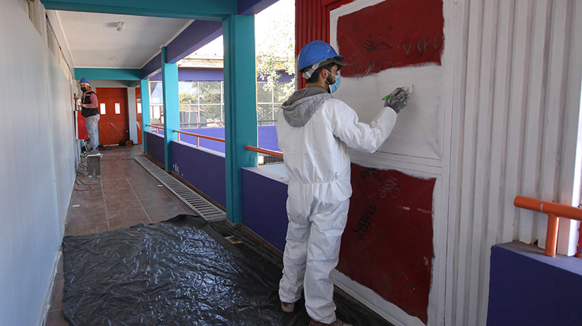 Tres escuelas públicas de Viña del Mar están recibiendo obras de mejoramiento: la inversión alcanza los $900 millones