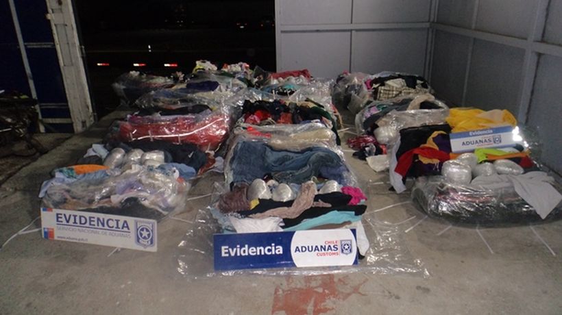 Detectan 66 kilos de marihuana en fardos de ropa usada en la avanzada El Loa