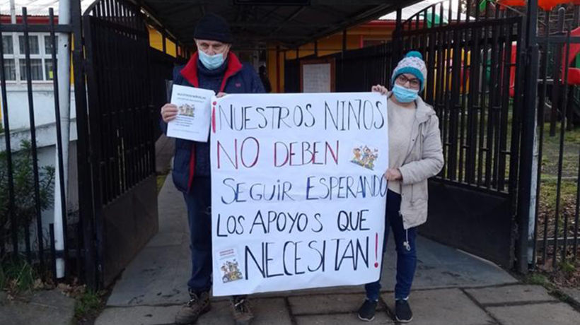 Padres del programa PIE de la Escuela España de Osorno denuncian falta de profesionales