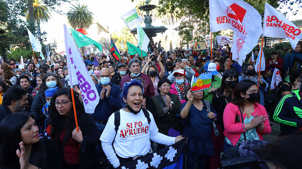 Con la Machi Linconao y alcaldes de Valparaíso y VIlla Alemana el apruebo tuvo su acto de campaña