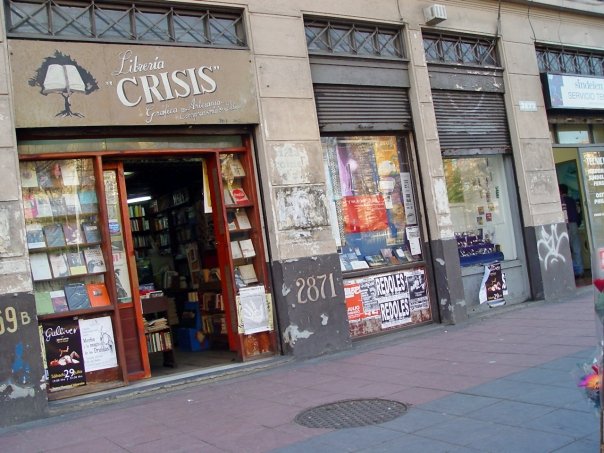 Tradicional Librería Crisis se trasladará a la ex Piedra Feliz