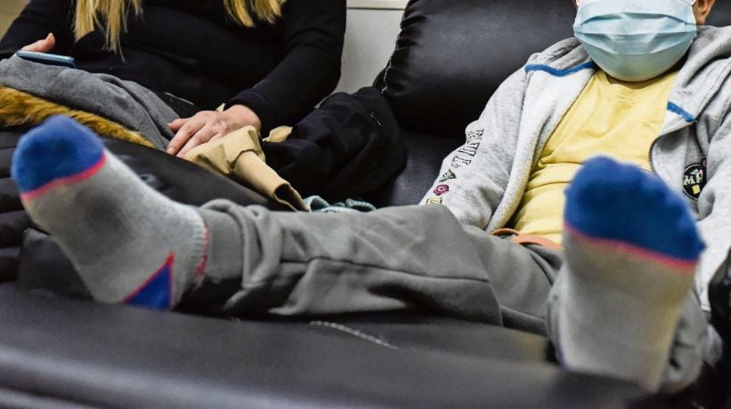 Ley Sanna: 152 padres del Biobío están con permiso para cuidar a sus hijos