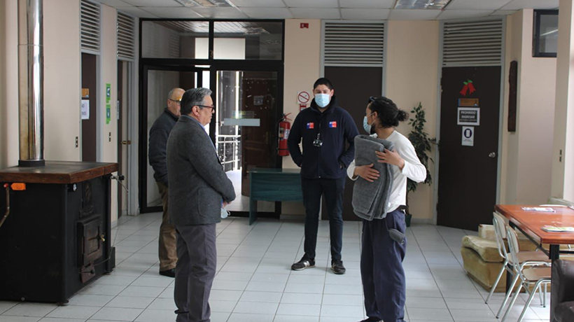 Alianza con Acnur permite entregar ayuda a personas en situación de calle de la región de Los Lagos