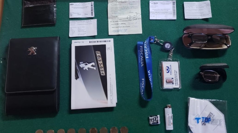 Delincuentes roban especies desde vehículo de fiscal de Río Negro