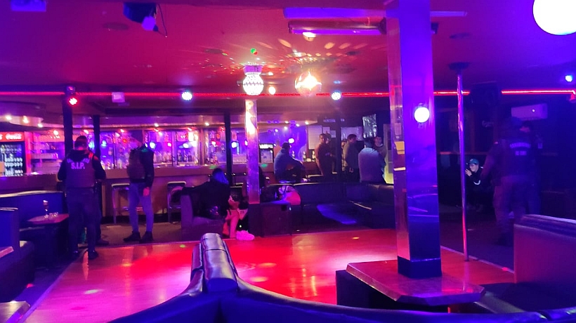 Detectan discoteca clandestina en calle Regimiento de Puerto Montt