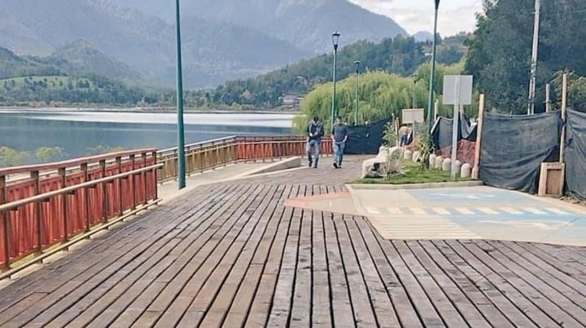 Termina la construcción del nuevo borde lacustre de Huequecura en Llifén