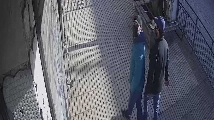 A plena luz del día: Roban motocicletas desde local "Motoskuper" de Osorno