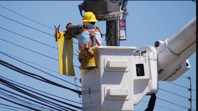 28 familias de Purranque obtienen recursos para acceder a luz eléctrica 28 familias de Purranque obtienen recursos para acceder a luz eléctrica