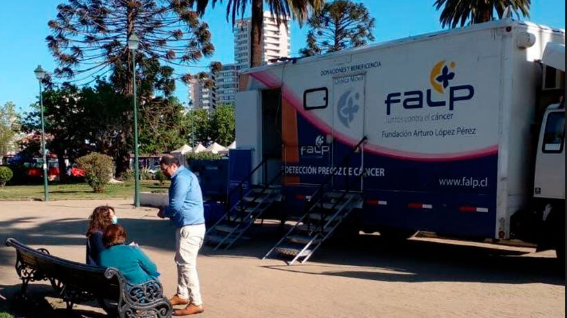 Clínica móvil realizará exámenes gratis para detectar cáncer de mama en la Región de Valparaíso