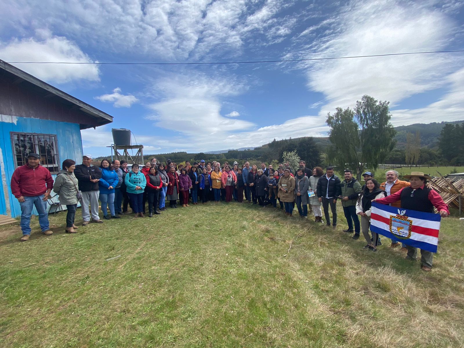 Medio centenar de dirigentes respaldan apertura de ruta entre Corral y La Unión