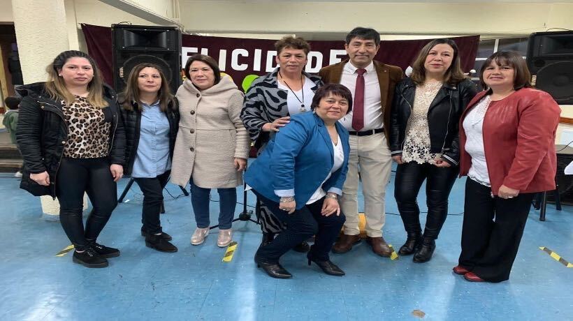 Asistentes de la educación de Dalcahue reciben reconocimiento por su importante rol Asistentes de la educación de Dalcahue reciben reconocimiento por su importante rol