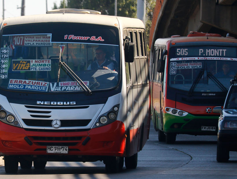 Sharp anunció buses gratuitos para Placilla y Laguna Verde frente a crisis del transporte público Sharp anunció buses gratuitos para Placilla y Laguna Verde frente a crisis del transporte público