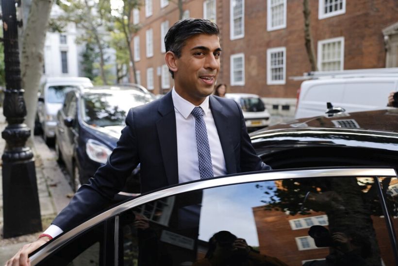 Sunak es el nuevo líder conservador y próximo primer ministro británico Sunak es el nuevo líder conservador y próximo primer ministro británico