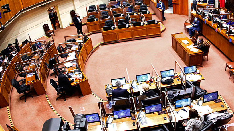 Ximena Rincón, Ossandón e Iván Moreira lideran top 10 de los senadores que gastaron más de $5 millones en sólo tres meses de traslados Ximena Rincón, Ossandón e Iván Moreira lideran top 10 de los senadores que gastaron más de $5 millones en sólo tres meses de traslados