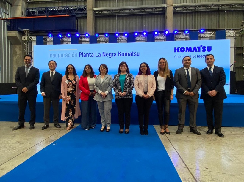 Ministra de Minería inauguró nueva planta sustentable de Komatsu en el sector La Negra Ministra de Minería inauguró nueva planta sustentable de Komatsu en el sector La Negra