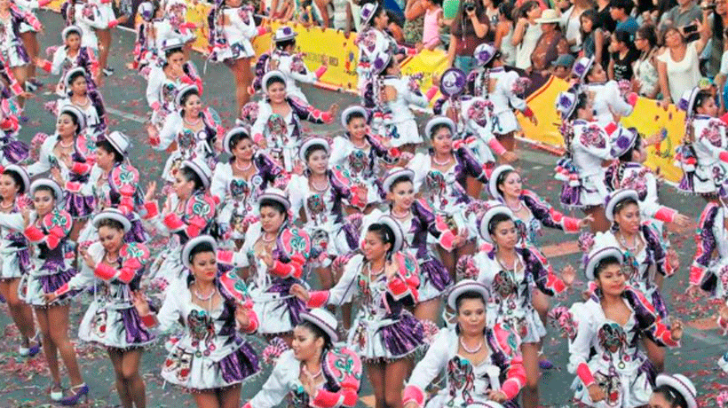 Carnaval de Arica 2023: Volverá la competencia y se prohibirá el uso de espuma Carnaval de Arica 2023: Volverá la competencia y se prohibirá el uso de espuma