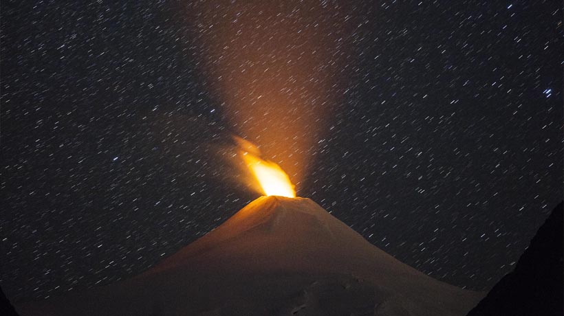 [VIDEO] Drone logró captar lava en la parte superior del volcán Villarrica