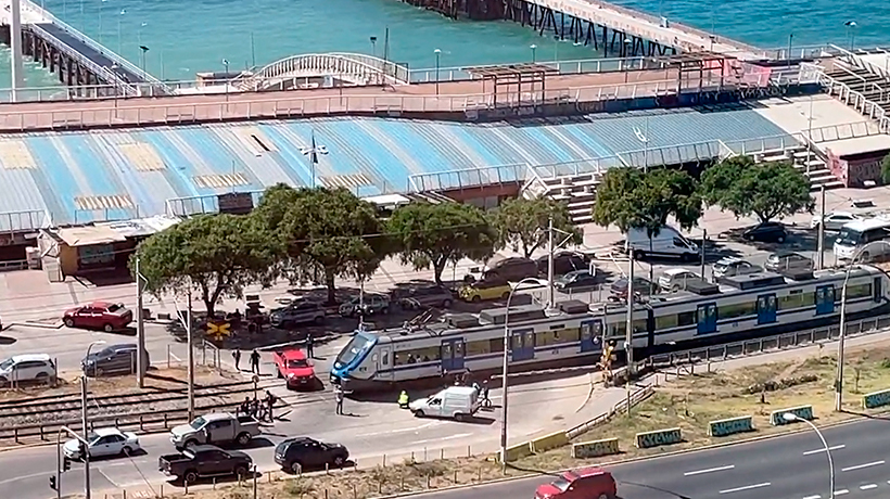 Hombre falleció tras ser arrollado por el metro en Valparaíso Hombre falleció tras ser arrollado por el metro en Valparaíso
