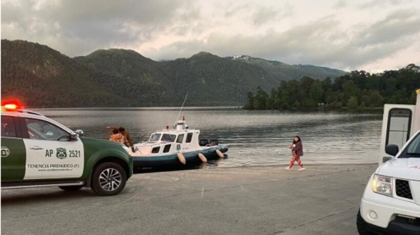 Adulto mayor tuvo que ser trasladado de urgencia en lancha de carabineros desde Pirihueico