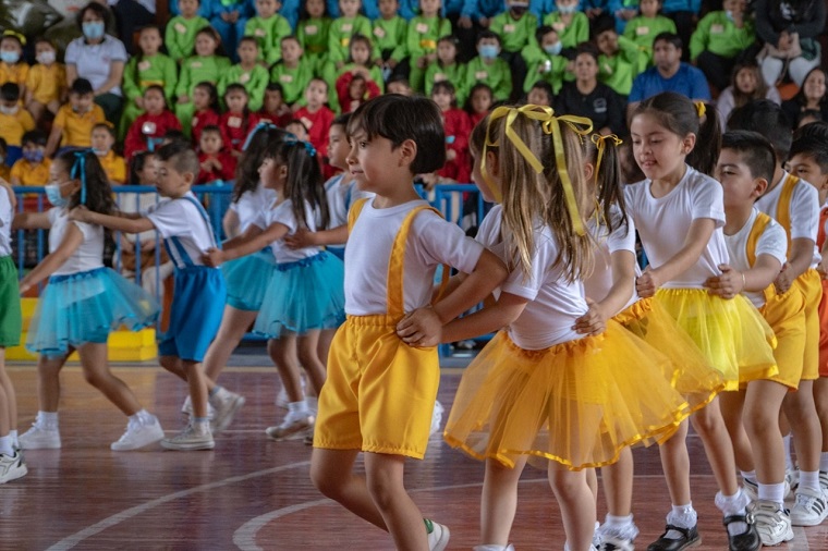Con muestra artística escuelas de párvulos concluyeron mes de la educación inicial en Calama Con muestra artística escuelas de párvulos concluyeron mes de la educación inicial en Calama