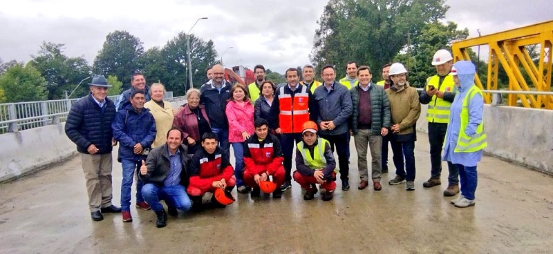 MOP habilitó a tránsito provisorio el puente Iñaque en el acceso sur a Máfil, a pesar de retiro de empresa contratista