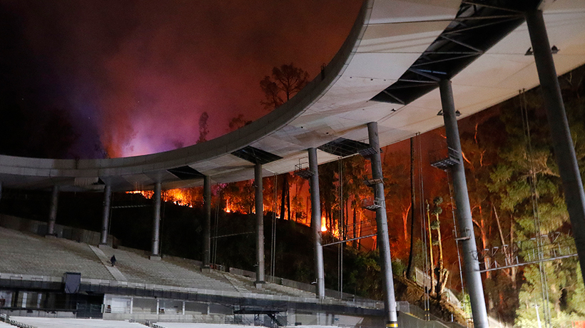 [VIDEO] Así quedó el anfiteatro de la Quinta Vergara tras incendio que estuvo a metros de alcanzarlo