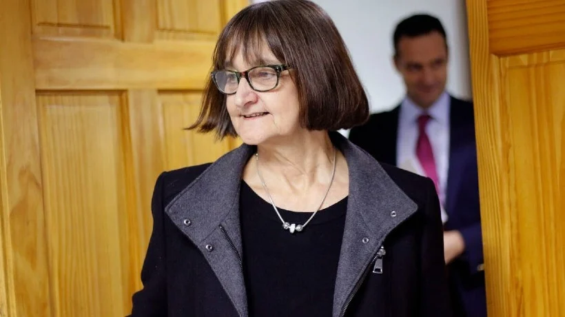 Rectora de la U. de Chile confirmó sumario por tesis sobre pedofilia Rectora de la U. de Chile confirmó sumario por tesis sobre pedofilia