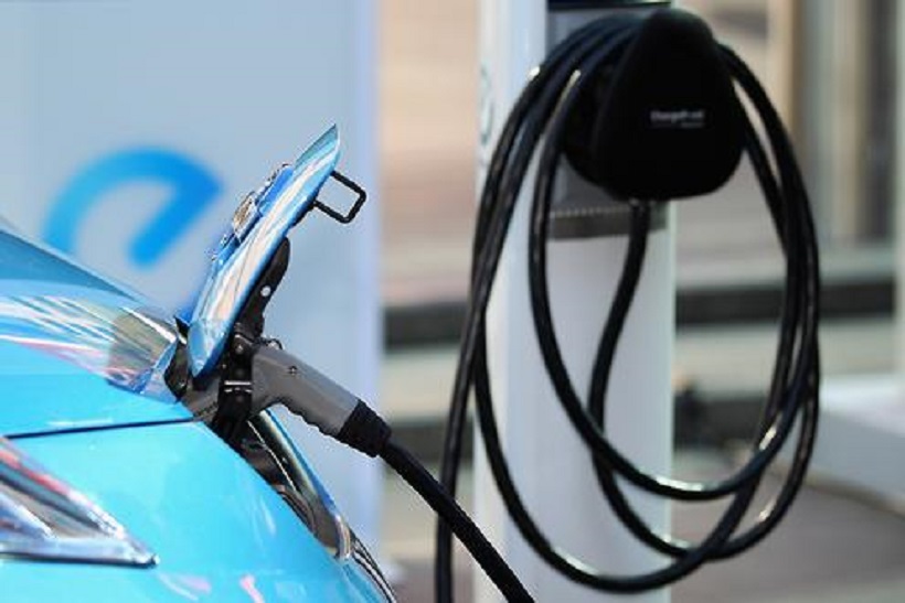 6.300 vehículos de bajas y cero emisiones fueron vendidos a noviembre, con una alza del 113% respecto al mismo período de 2021