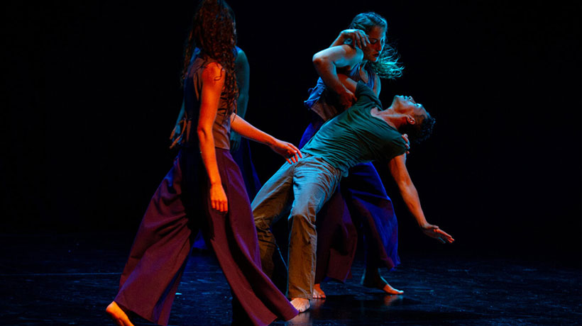 Compañía Creadanza se presentará este 25 y 26 de abril en el Parque Cultural de Valparaíso Compañía Creadanza se presentará este 25 y 26 de abril en el Parque Cultural de Valparaíso