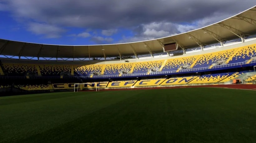 El clásico universitario se jugará al mediodia del domingo en el Ester Roa Rebolledo de Concepción El clásico universitario se jugará al mediodia del domingo en el Ester Roa Rebolledo de Concepción
