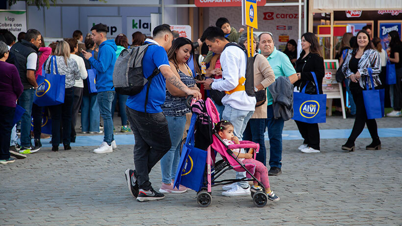 Alvi reunió a más de 6 mil comerciantes minoristas para realizar la feria más grande del país