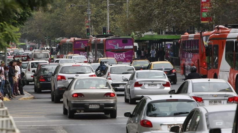 Santiago: Restricción vehícular se ampliará más allá del anillo de América Vespucio
