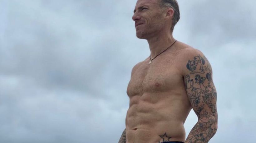 [FOTO] Senador Keitel contó su receta para mantenerse bien a sus 50 años: hace 300 abdominales diarios
