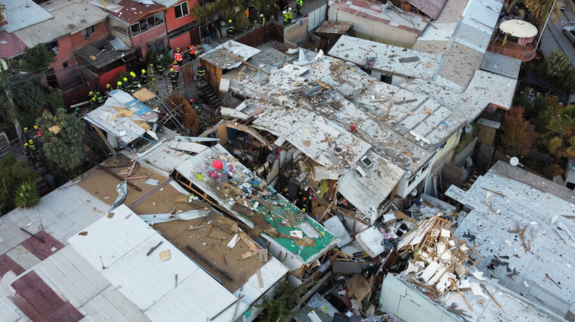 Explosión en Cerro 18 dejó nueve personas lesionadas y tres viviendas afectadas Explosión en Cerro 18 dejó nueve personas lesionadas y tres viviendas afectadas
