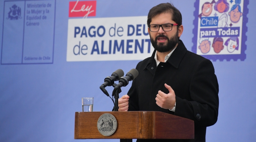 Boric por chat filtrado de Milad: "Esto no es un caramelo, esto es responsabilidad"