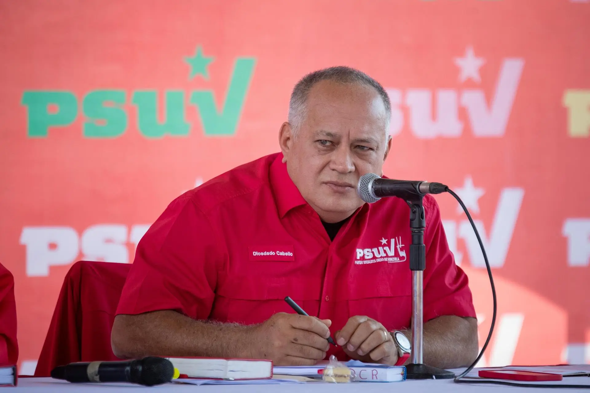 Diosdado Cabello insultó a Boric por crítica sobre DD.HH. en Venezuela: "Serás el bobo de la fiesta"