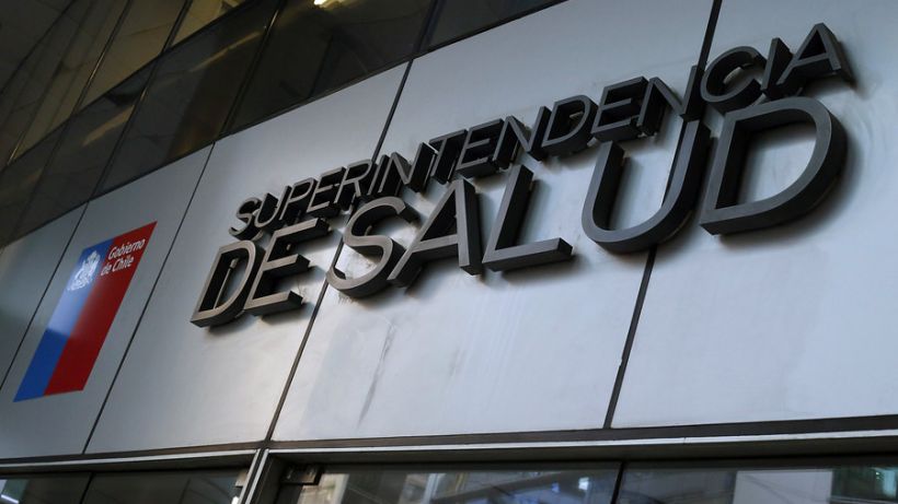 Superintendente de Salud y fallo contra isapres: "No podemos darnos por notificados de que hay un criterio distinto, si no es por la vía formal"