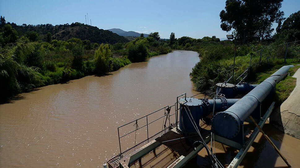 Servicio de agua potable desde San Sebastián a Algarrobo espera ser normalizado la madrugada de este lunes