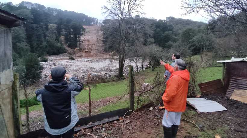 “Avalancha” de basura: Seremi de Salud iniciaría sumarios sanitarios contra empresa a cargo de vertedero y Municipalidad de Valdivia