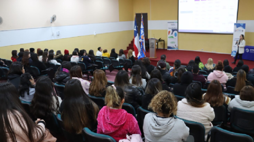Quillota: municipio y CFT PUCV convocaron a estudiantes del área de la salud en puertas abiertas