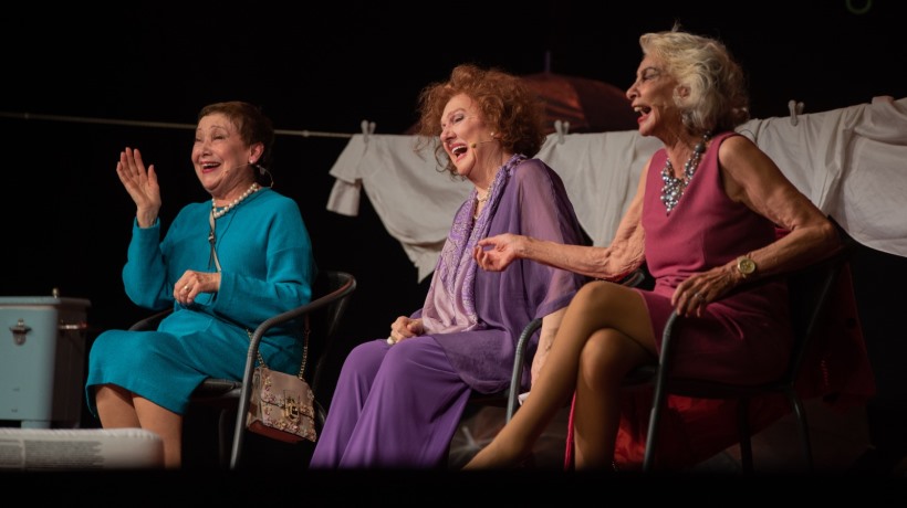 Festival de Teatro Osorno: más de 800 personas disfrutaron obra “Viejas de Mierda”
