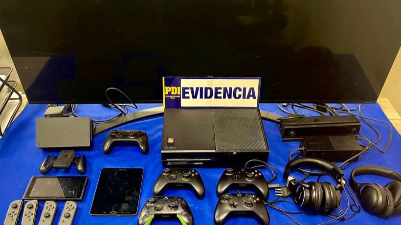 Mujer fue detenida por tener en su poder cerca de $3 millones y medio en especies en Valdivia: Eran robadas Mujer fue detenida por tener en su poder cerca de $3 millones y medio en especies en Valdivia: Eran robadas