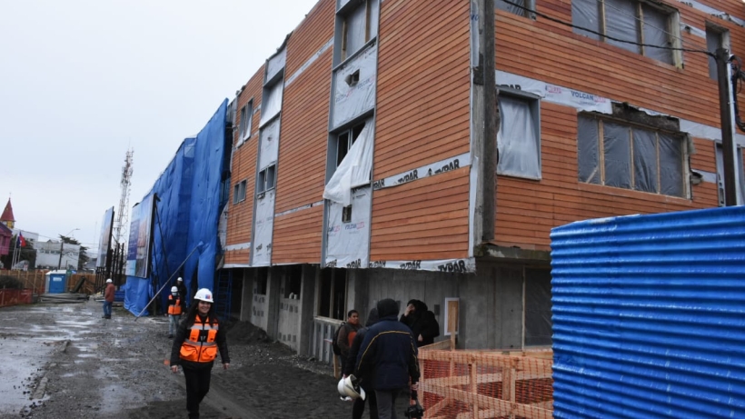 Obras del Liceo Politécnico de Calbuco llevan 40% de avance tras ser retomadas Obras del Liceo Politécnico de Calbuco llevan 40% de avance tras ser retomadas