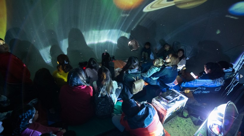 Jóvenes de Quillón finalizaron sus vacaciones de invierno con un viaje al espacio