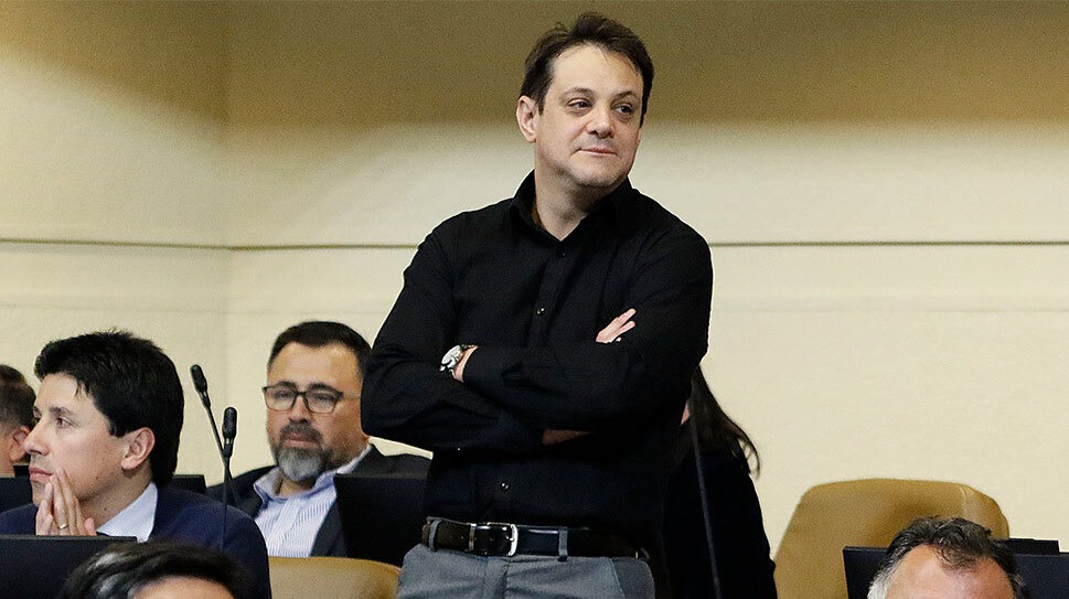 Diputado Gaspar Rivas (PDG) se disculpa por frase con apología a la violación y es bajada su censura Diputado Gaspar Rivas (PDG) se disculpa por frase con apología a la violación y es bajada su censura