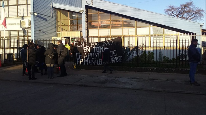 Comunidades mapuche se tomaron Municipalidad de Ercilla exigiendo traslado de comuneros