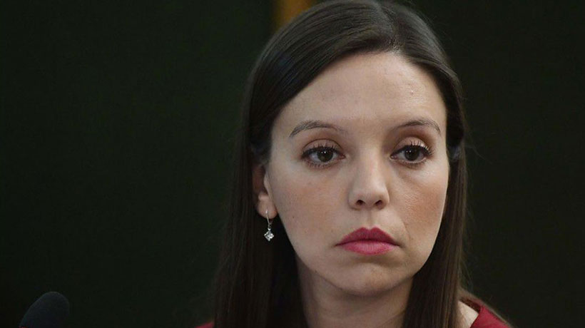 Camila Flores: “Este cambio de gabinete, que ha sido bastante superficial, no va a generar cambios positivos para el Presidente” Camila Flores: “Este cambio de gabinete, que ha sido bastante superficial, no va a generar cambios positivos para el Presidente”