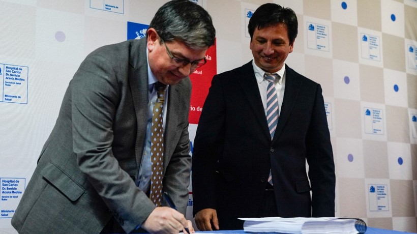 Claudio Arriagada Momberg es el nuevo director del Hospital de San Carlos
