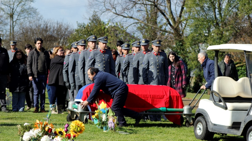 “Quiero que se sepa realmente lo que pasó”: Madre de cabo del Ejército fallecido durante prácticas pide investigación transparente